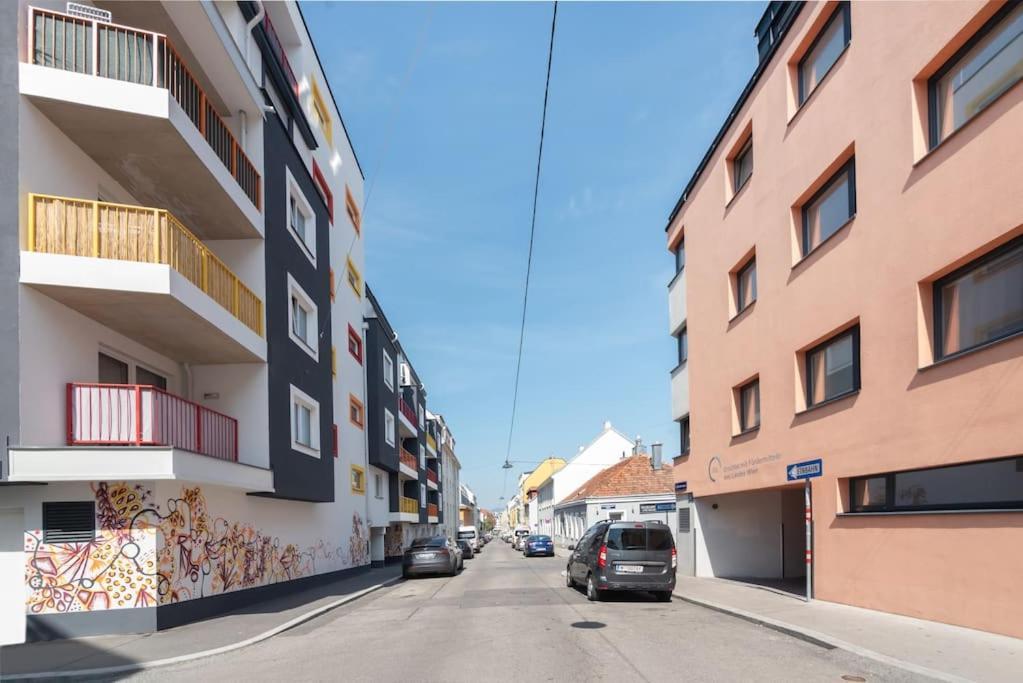Neu Und Hell In Zentraler Ruhelage Mit Parkplatz Lejlighed Wien Eksteriør billede