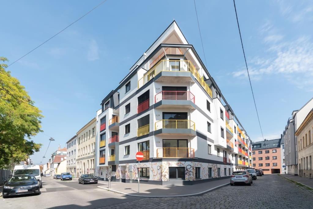 Neu Und Hell In Zentraler Ruhelage Mit Parkplatz Lejlighed Wien Eksteriør billede